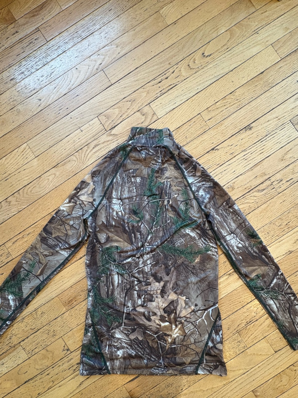 Under Armour Woodland Camo Long Sleeve Turtleneck Top with Pink Logo - Picture 3 of 5